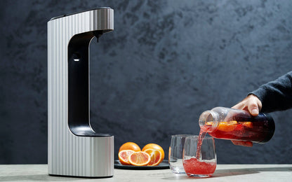 qarbo LUXE Sparkling Water and Beverage Maker including CO2 Cylinder