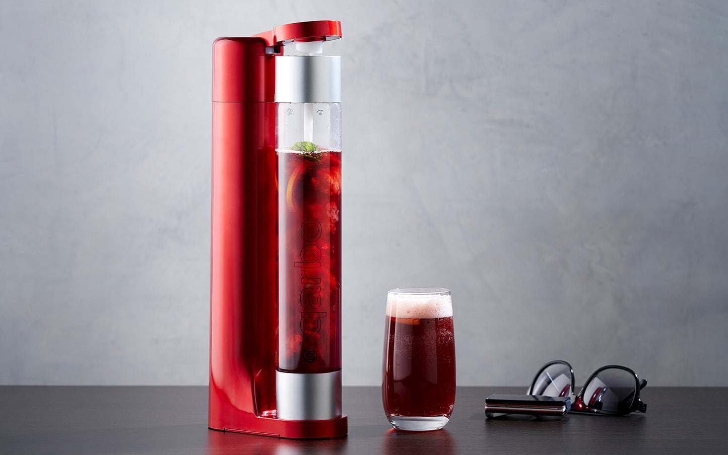 qarbo CLASSIC - Sparkling Water Maker and Fruit Infuser - Metallic Red